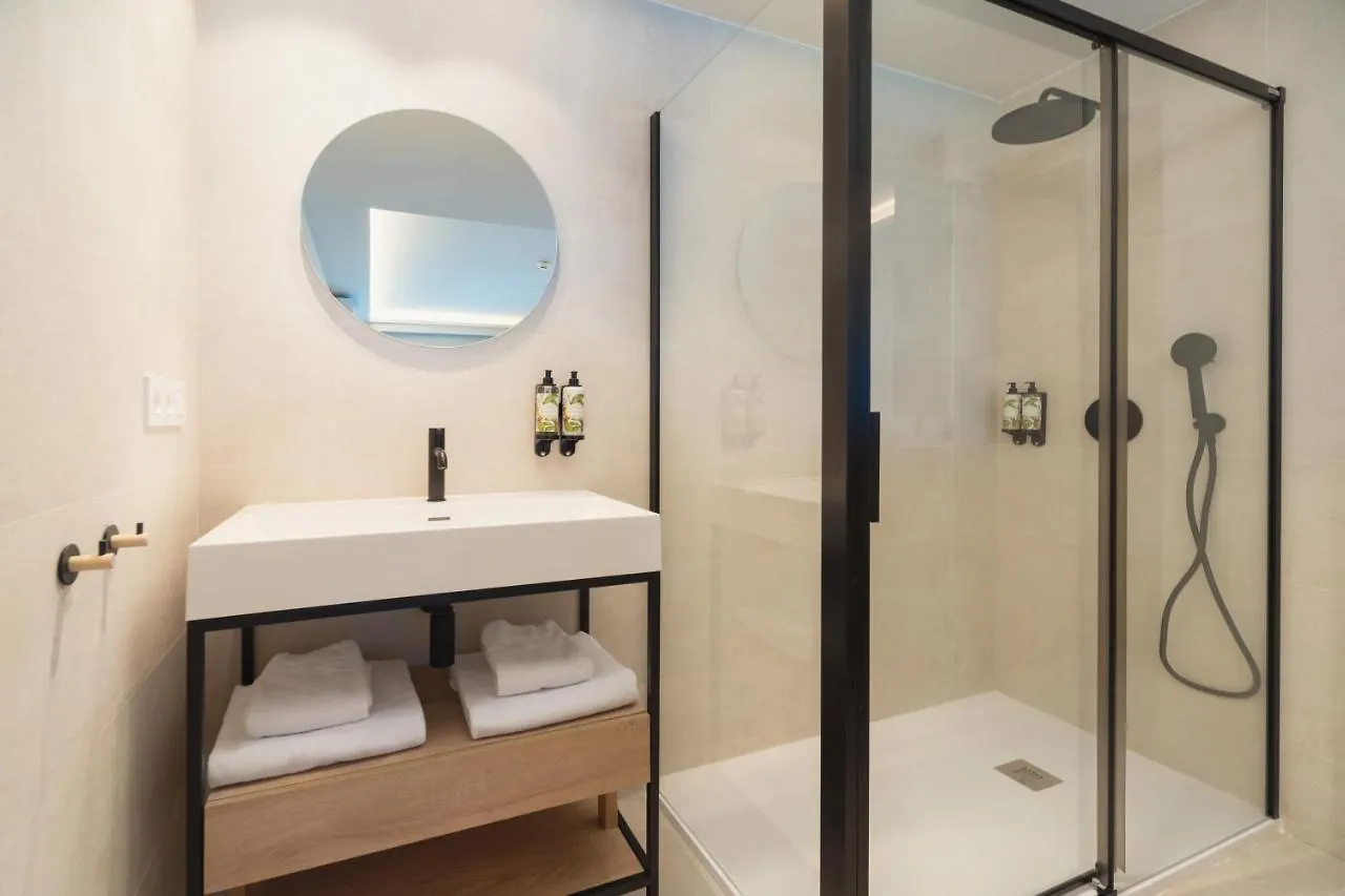 Apartamentos Playa Victoria Cadix 0*,